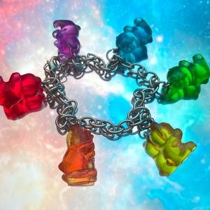 ❤️2/$10 rainbow gummy bear charm bracelet!